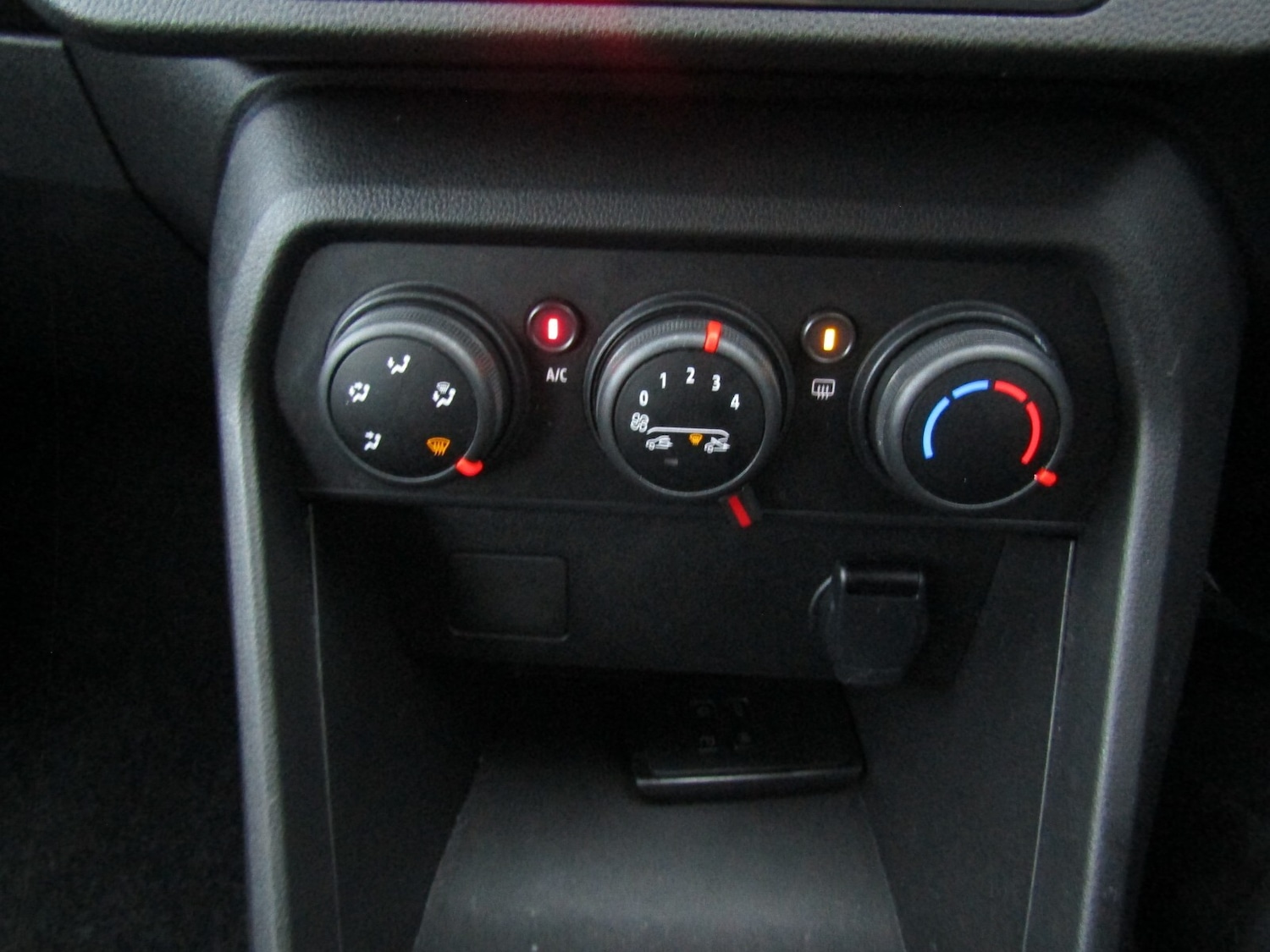 Used Dacia Sandero 2023 for sale - 76881684: Photo 20