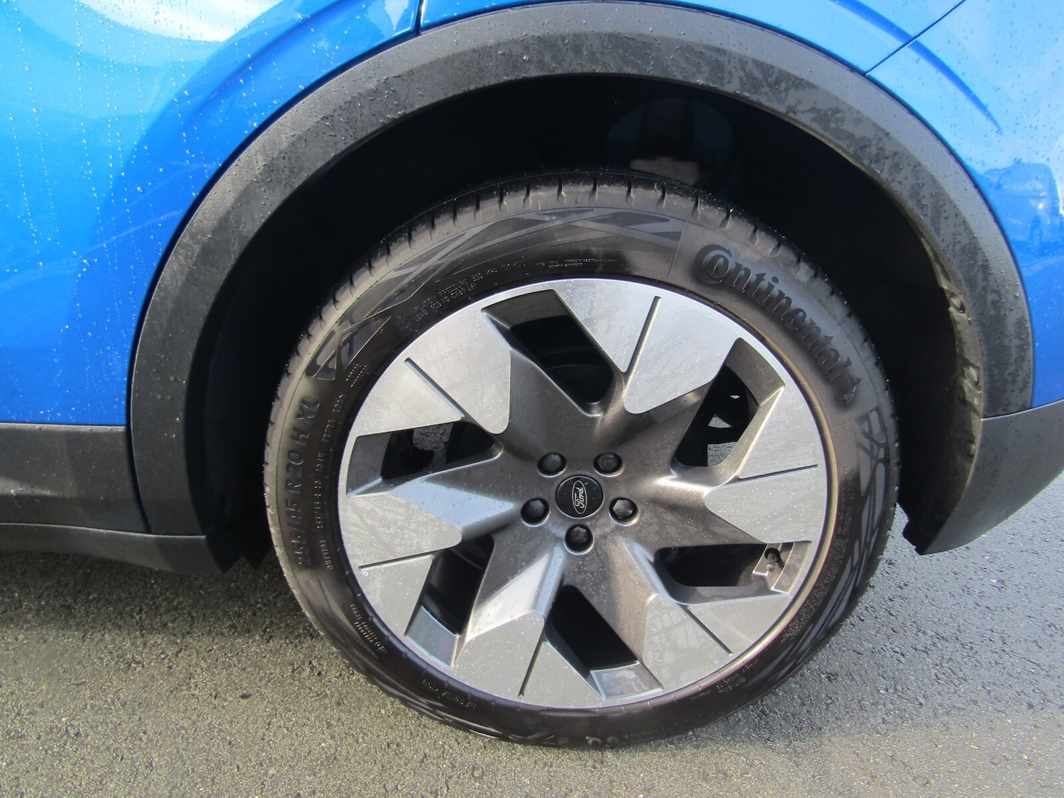 Used Ford Explorer 2024 for sale - 76276244: Photo 12