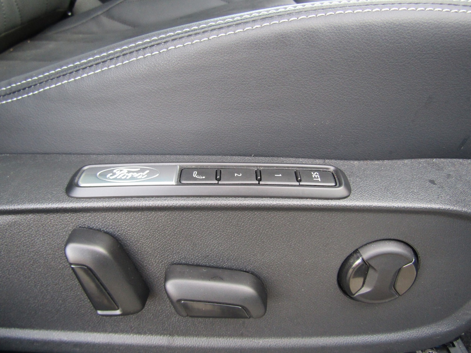 Used Ford Explorer 2024 for sale - 76276244: Photo 25