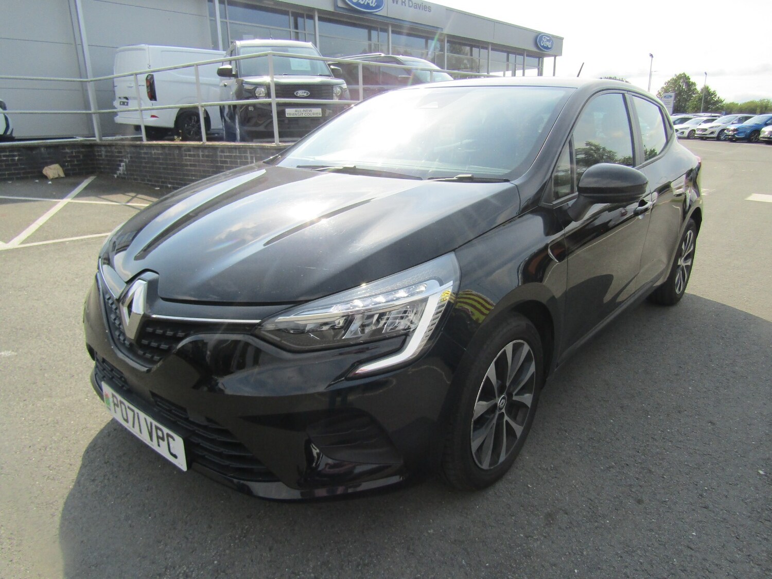 Used Renault Clio 2021 for sale - 76276398: Photo 7