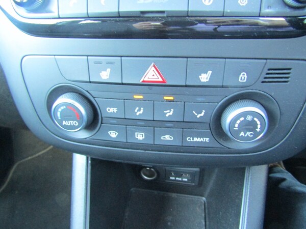 Used Kia Venga 2018 for sale - 76276390: Photo 22