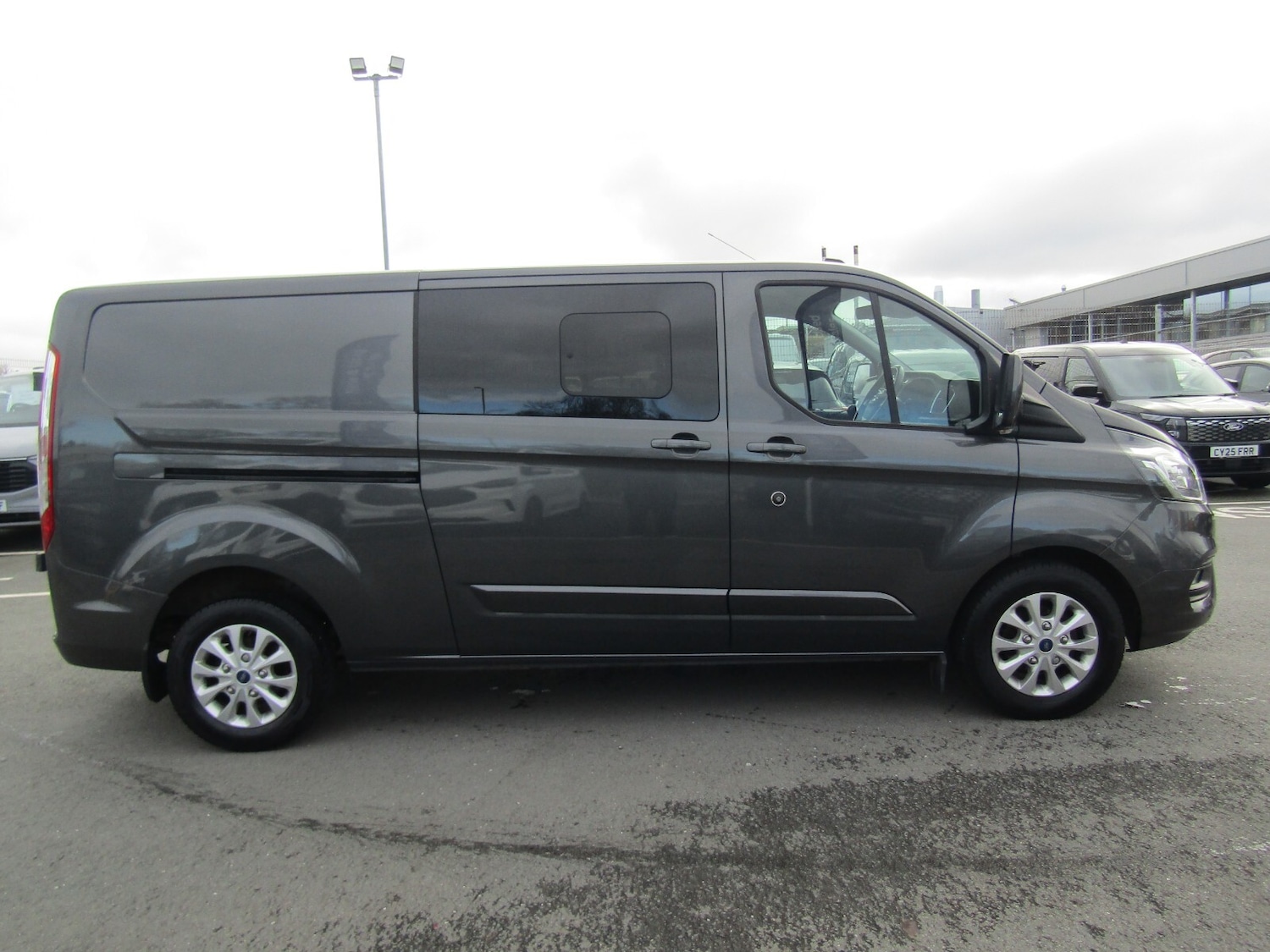 Used Ford Transit Custom 2023 for sale - 77428067: Photo 2