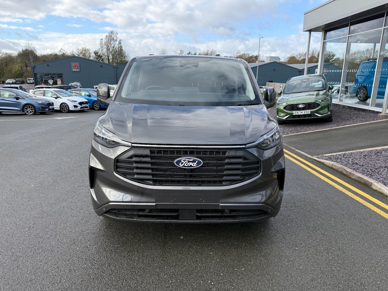 Used Ford Transit Custom for sale - 76623631: Photo 2