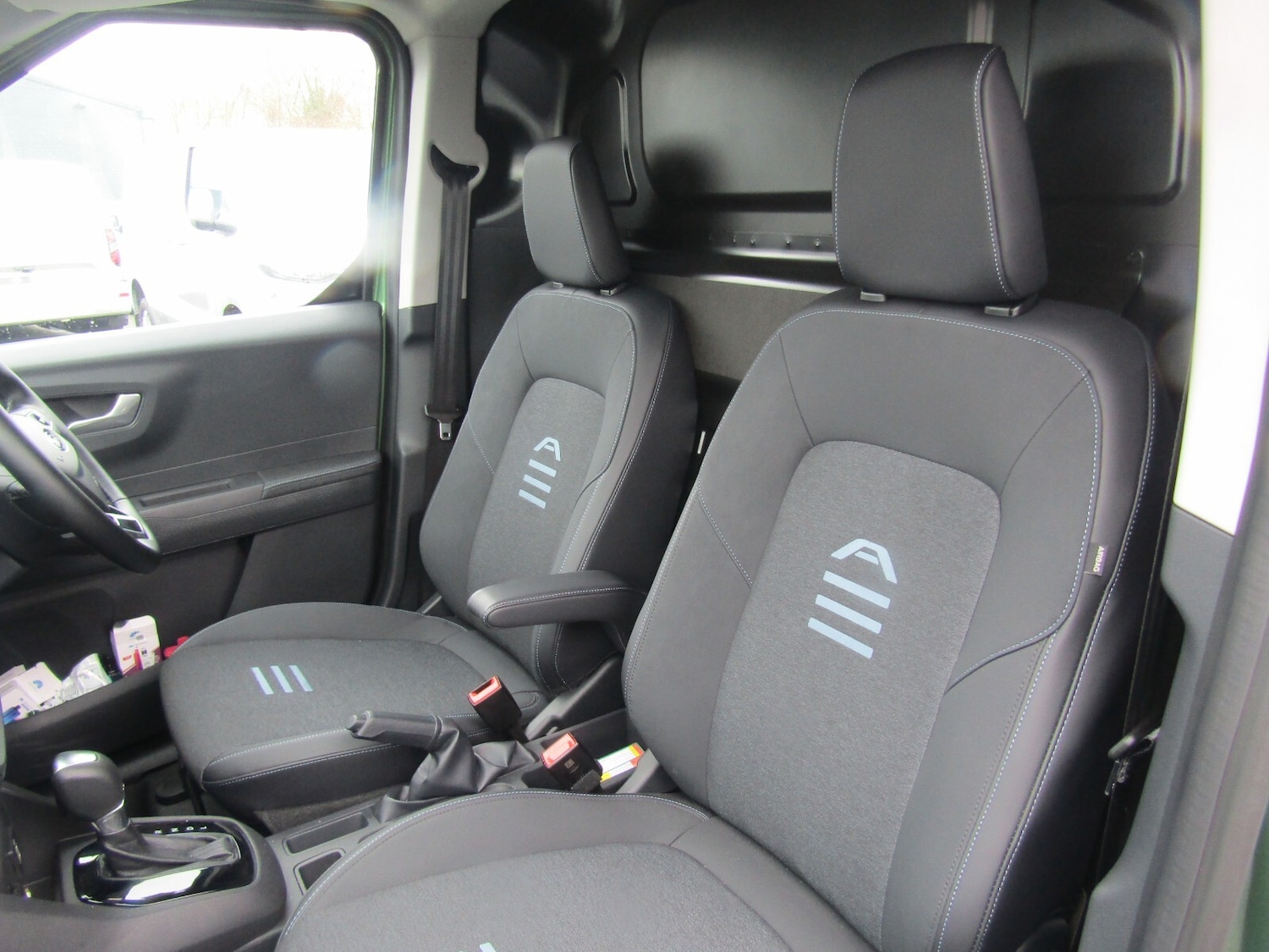 Used Ford Transit Courier 2024 for sale - 76276235: Photo 16