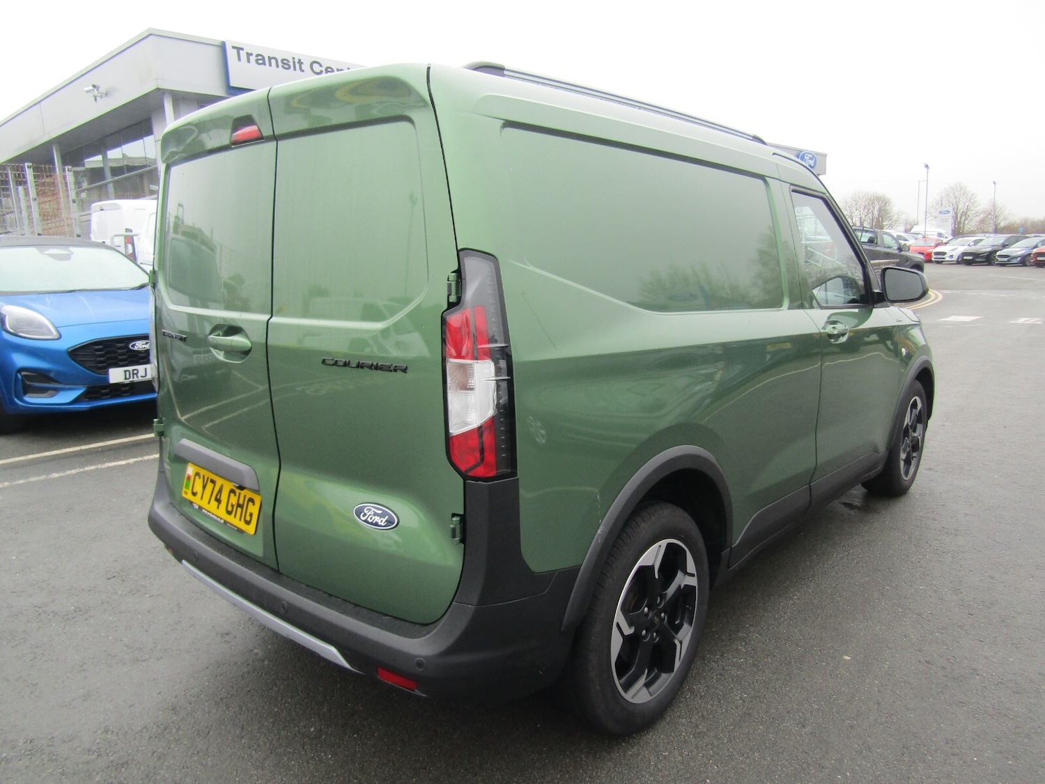 Used Ford Transit Courier 2024 for sale - 76276235: Photo 3