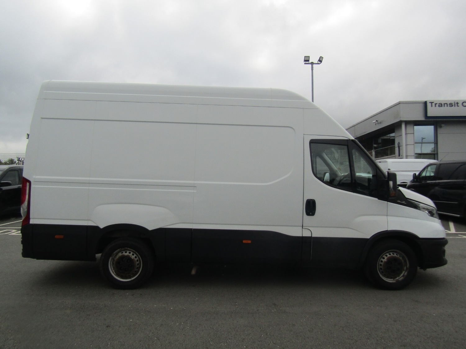 Used Iveco Daily 2021 for sale - 76276105: Photo 2