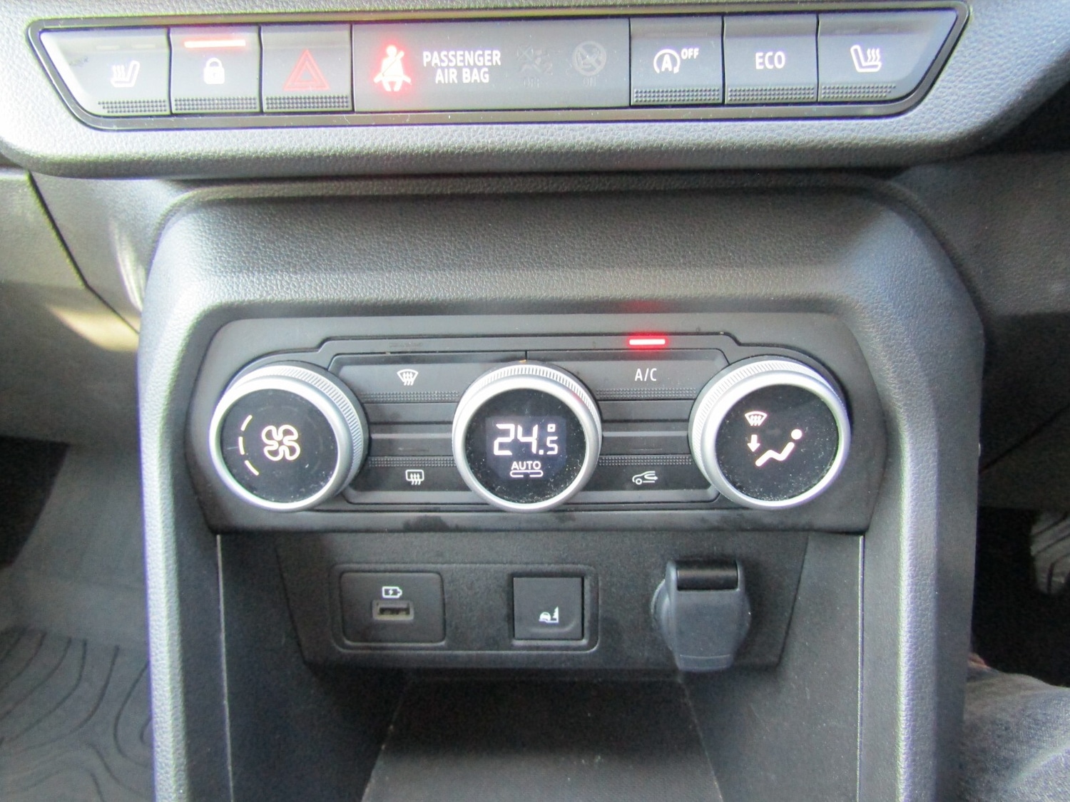 Used Dacia Sandero Stepway 2023 for sale - 76738239: Photo 10