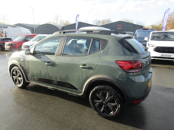 Used Dacia Sandero Stepway 2023 for sale - 76738239: Photo
