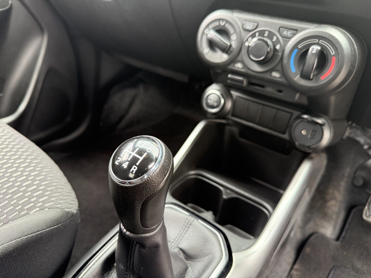 Used Suzuki Ignis 2021 for sale - 76276750: Photo 24