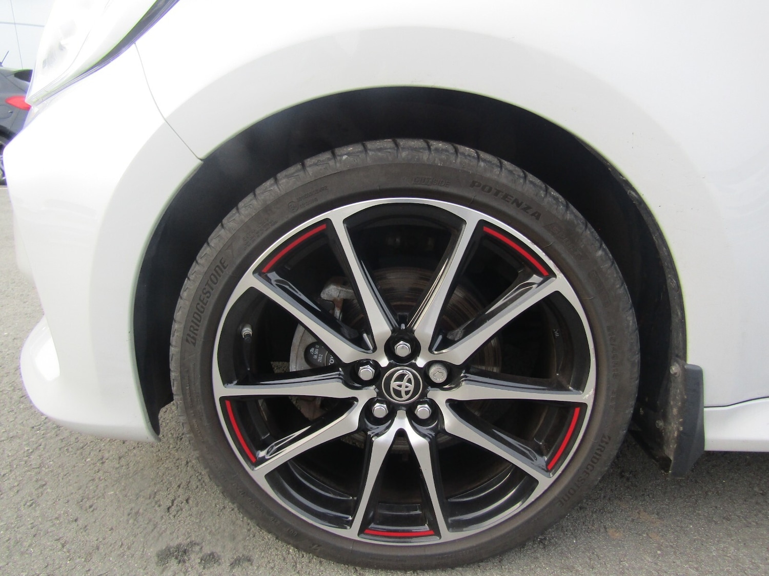 Used Toyota Yaris 2023 for sale - 76704330: Photo 11