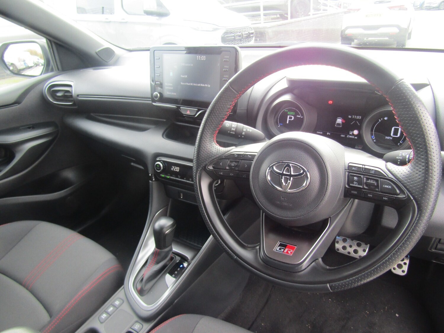 Used Toyota Yaris 2023 for sale - 76704330: Photo 21