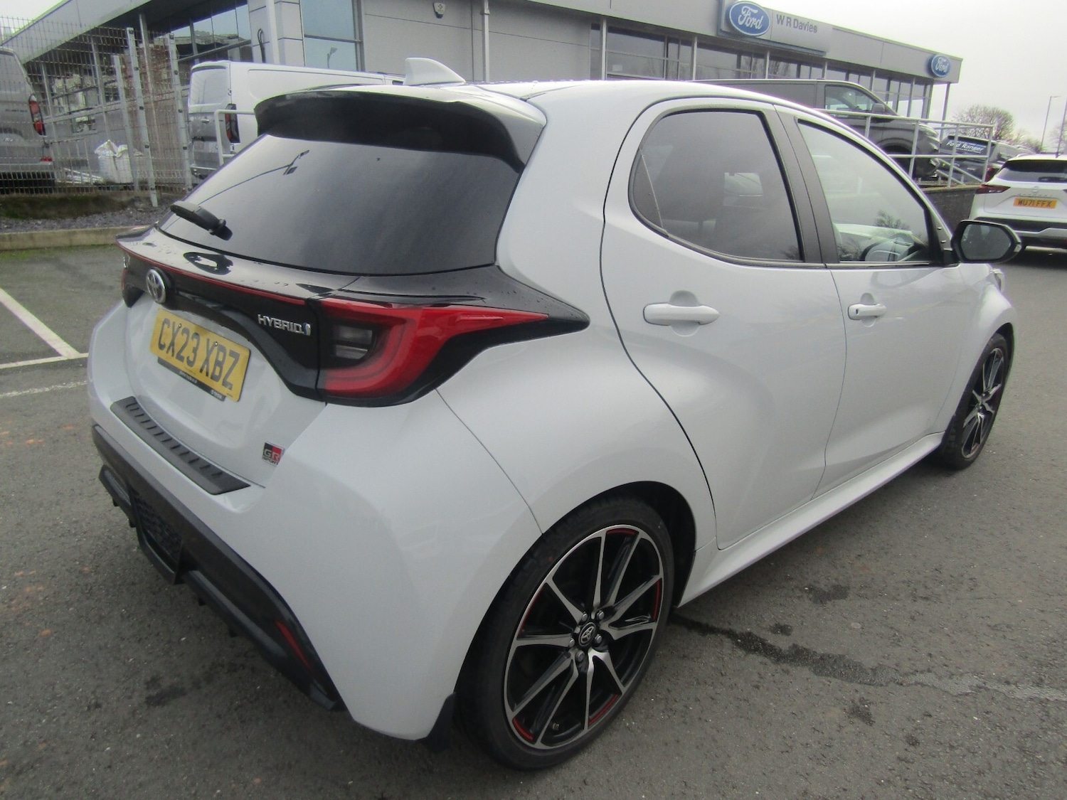 Used Toyota Yaris 2023 for sale - 76704330: Photo 3
