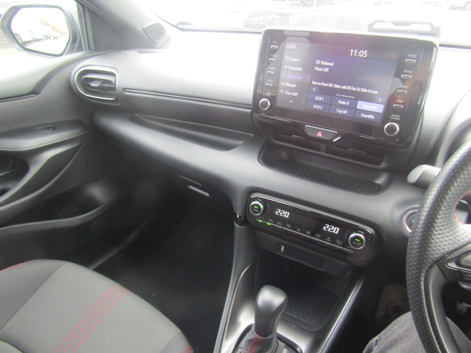 Used Toyota Yaris 2023 for sale - 76704330: Photo 32