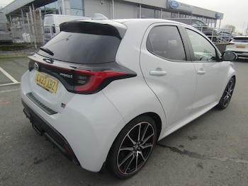 Used Toyota Yaris 2023 for sale - 76704330: Photo