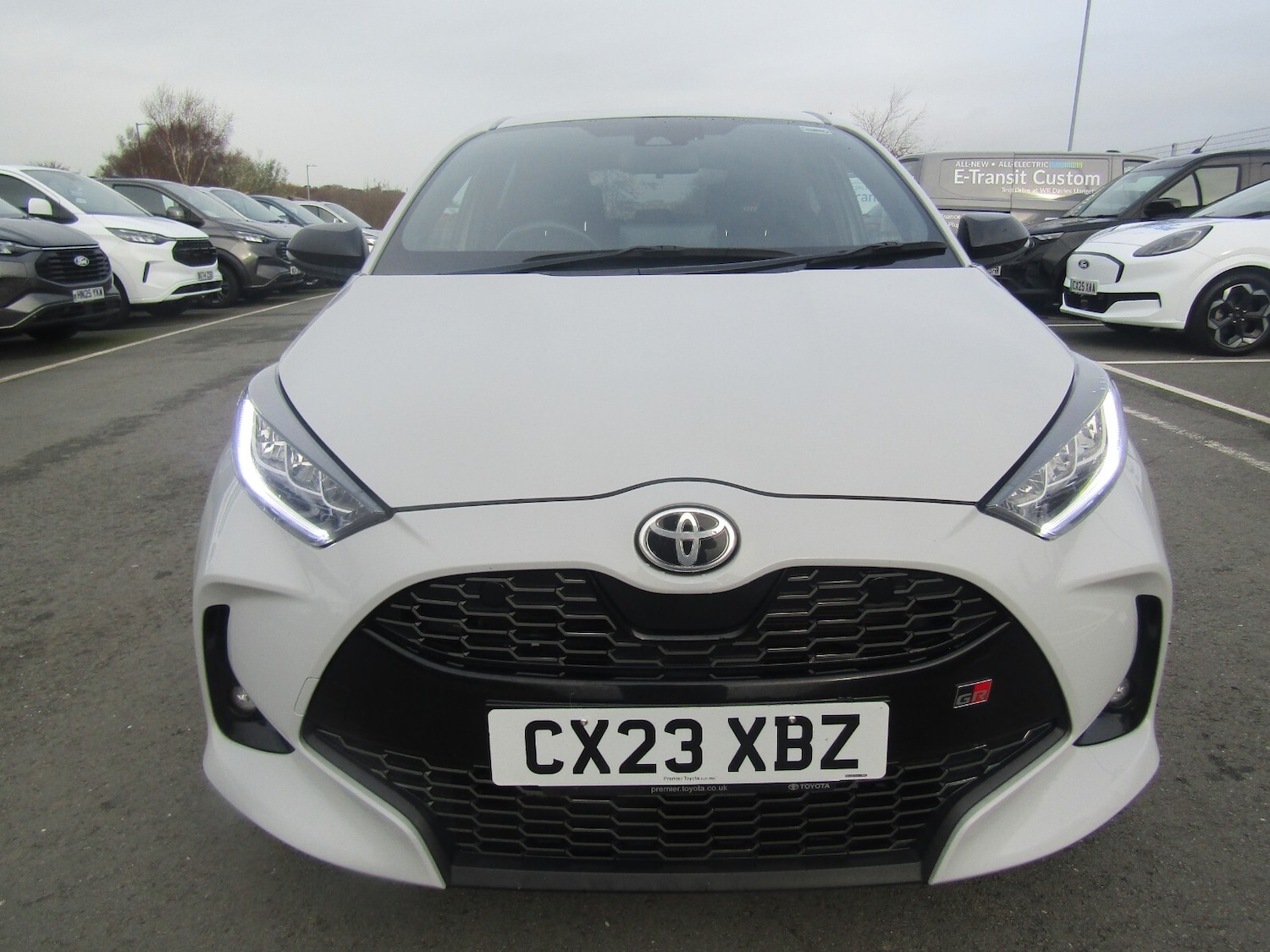 Used Toyota Yaris 2023 for sale - 76704330: Photo 8