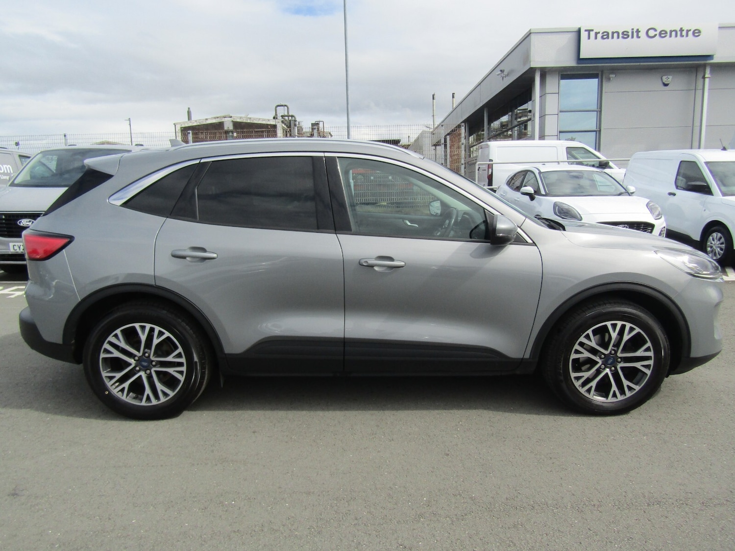 Used Ford Kuga 2022 for sale - 76276393: Photo 2