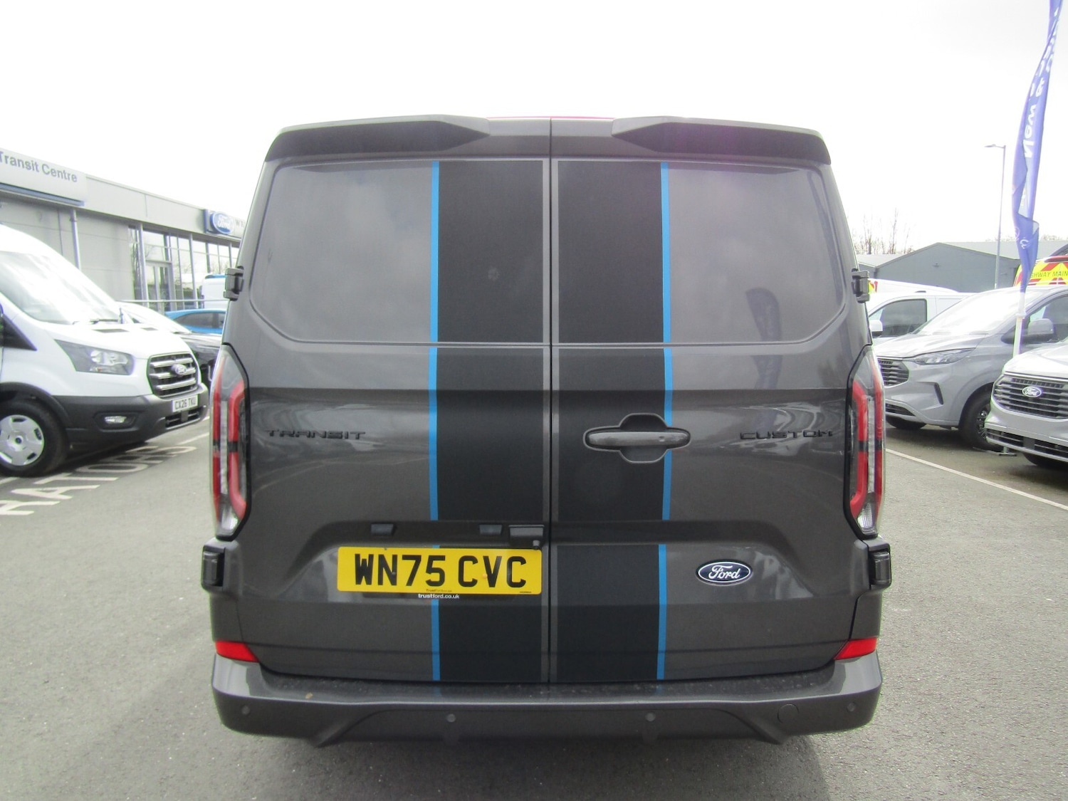 Used Ford Transit Custom 2025 for sale - 77833536: Photo 4