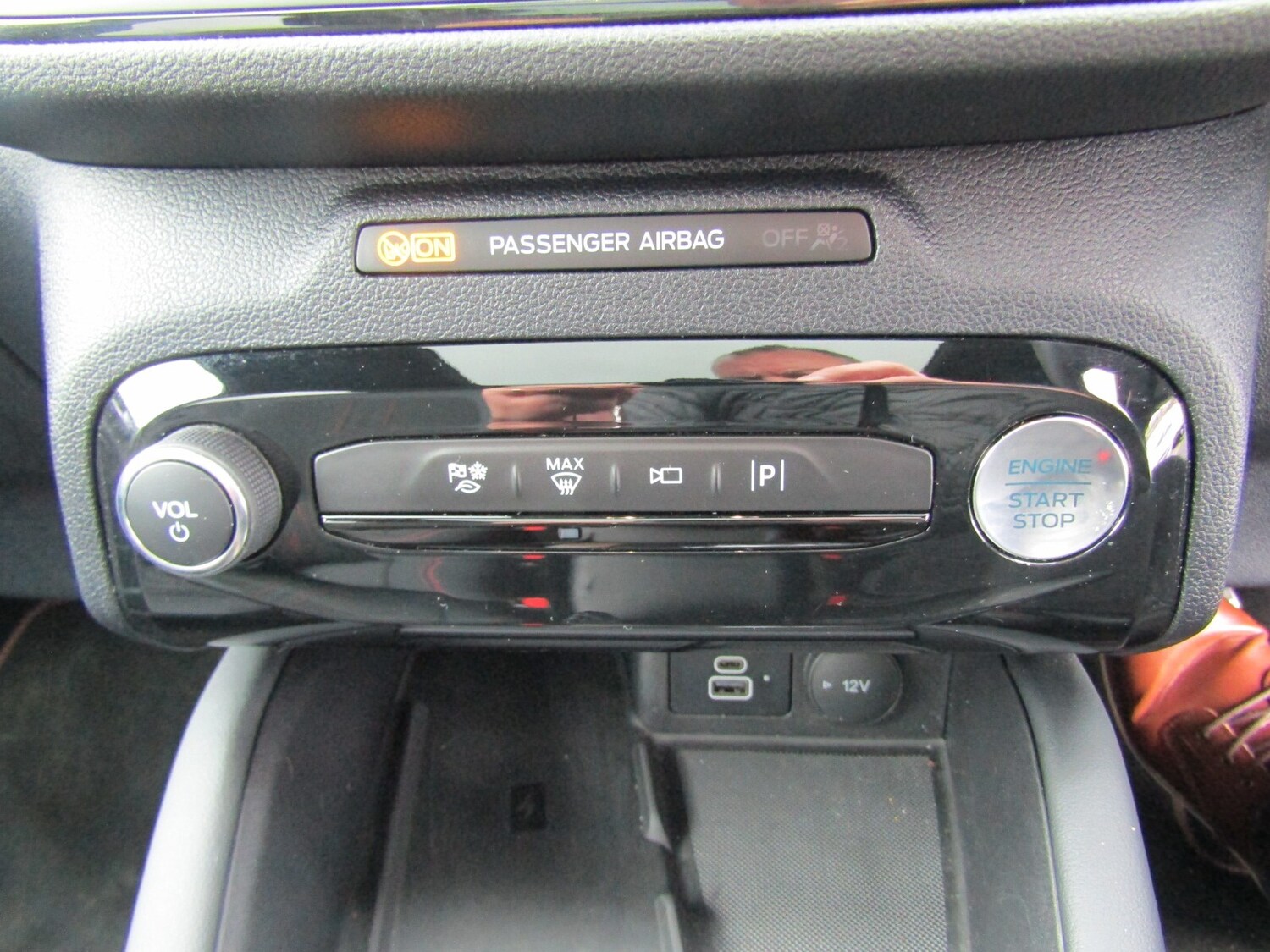 Used Ford Kuga 2024 for sale - 76276693: Photo 36