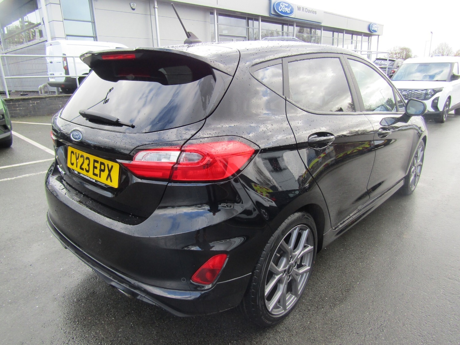 Used Ford Fiesta 2023 for sale - 77010303: Photo 3