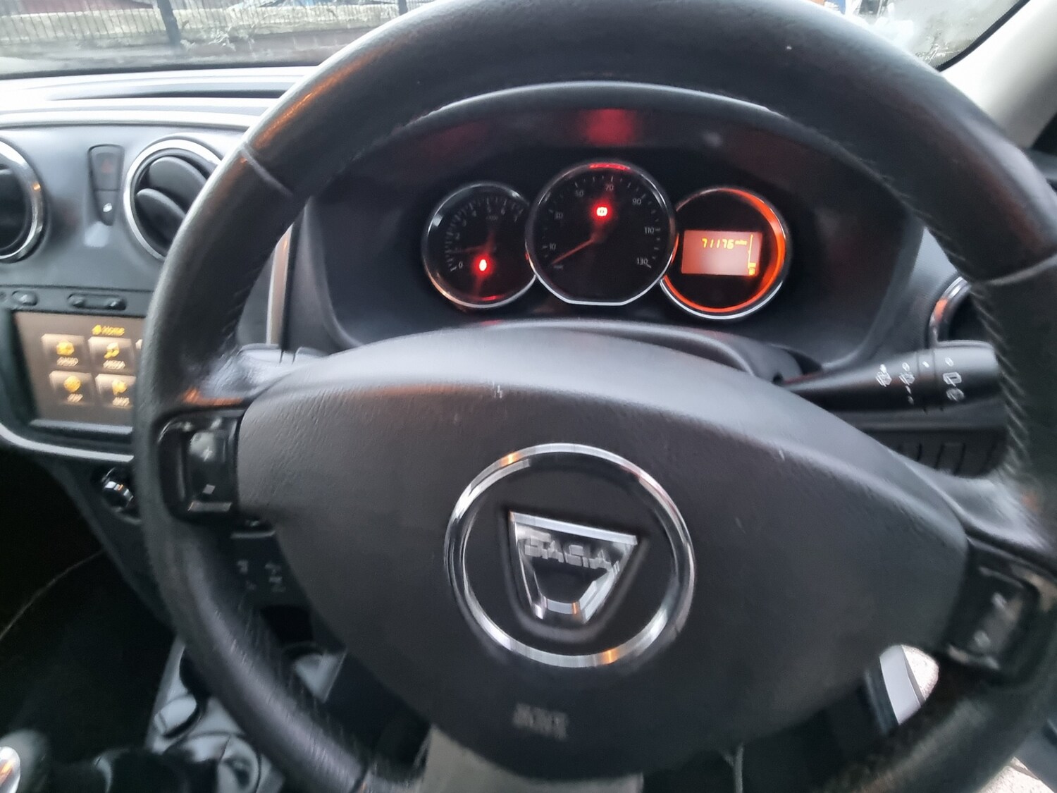 Used Dacia Sandero Stepway 2015 for sale - 77643252: Photo 12