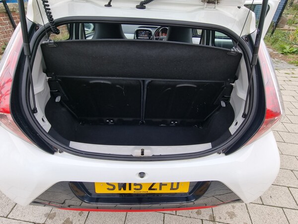 Used Toyota AYGO 2015 for sale - 76178150: Photo 16
