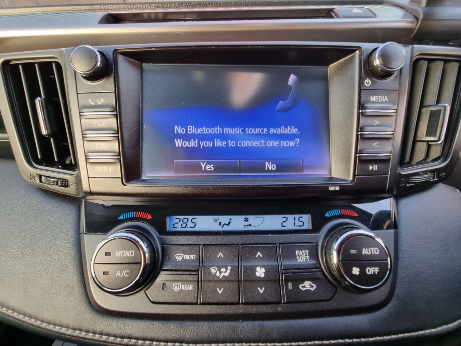 Used Toyota RAV4 2016 for sale - 77643438: Photo 12