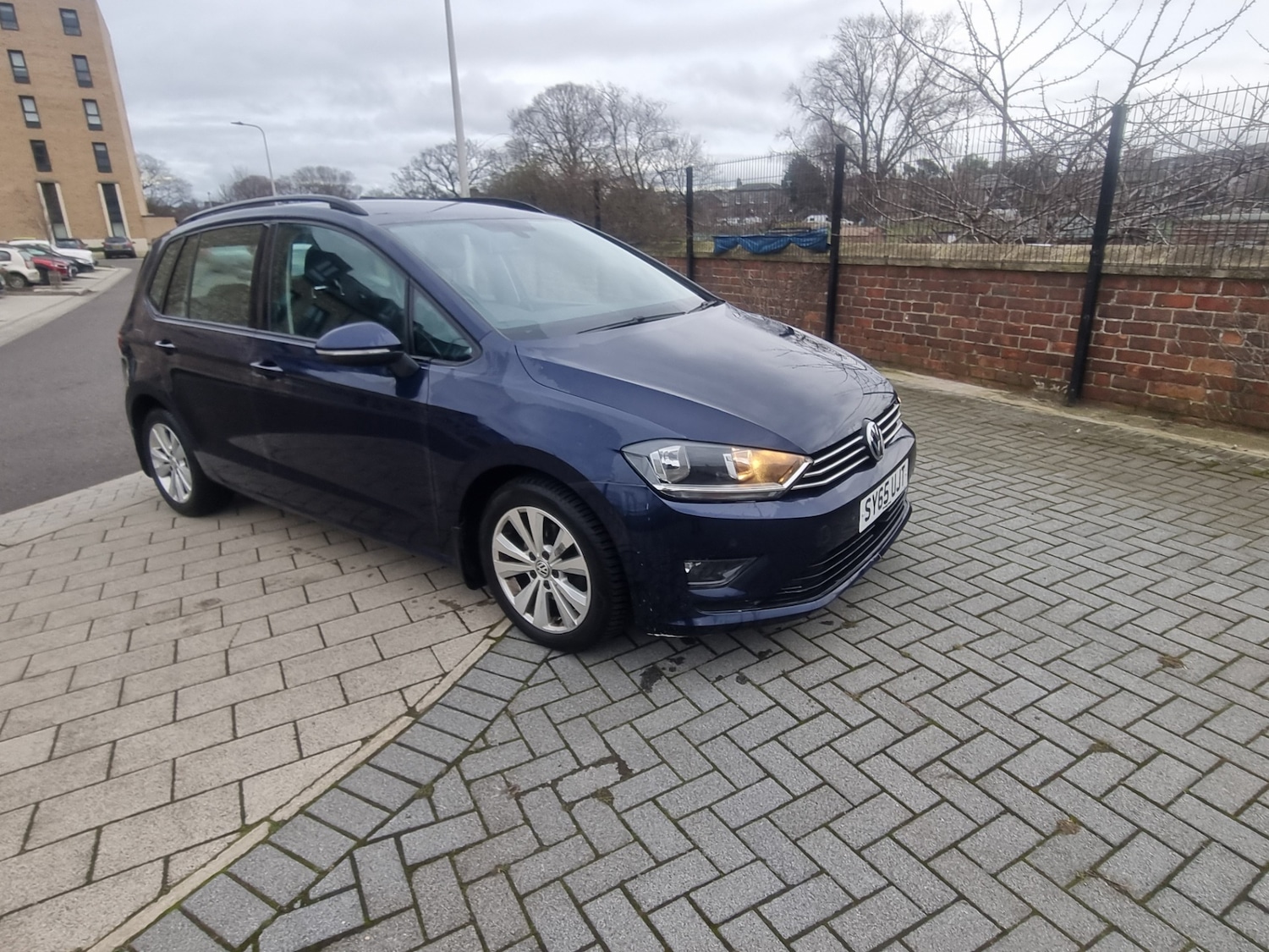 Used Volkswagen Golf SV 2015 for sale - 77729537: Photo 3
