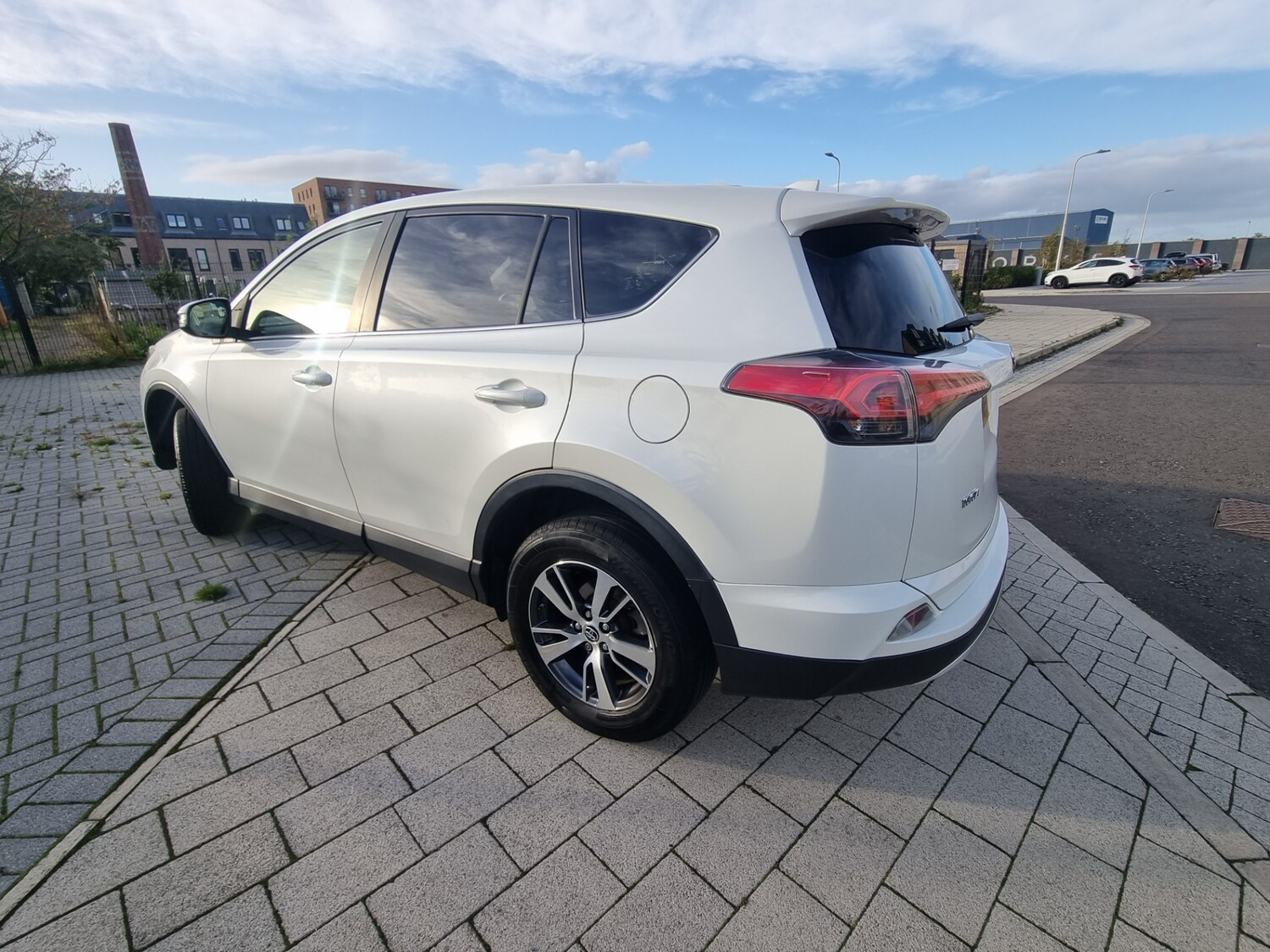 Used Toyota RAV4 2016 for sale - 75987074: Photo 6