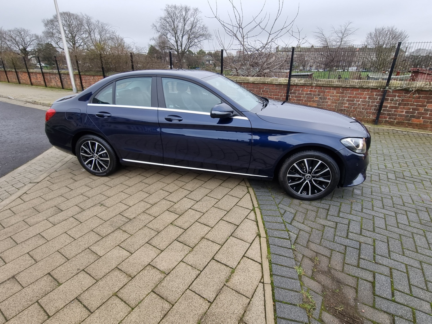 Used Mercedes-Benz C Class 2019 for sale - 77054968: Photo 2