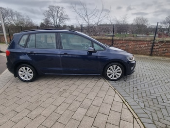 Used Volkswagen Golf SV 2015 for sale - 78555041: Photo