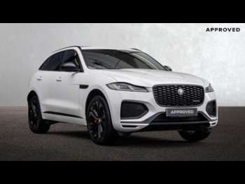2024 (24) - D200 AWD R-Dynamic SE Black 5-Door