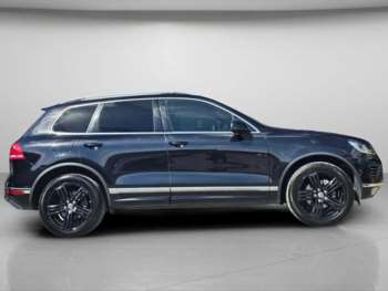 Used Volkswagen Touareg 2015 for sale - 74711080: Photo