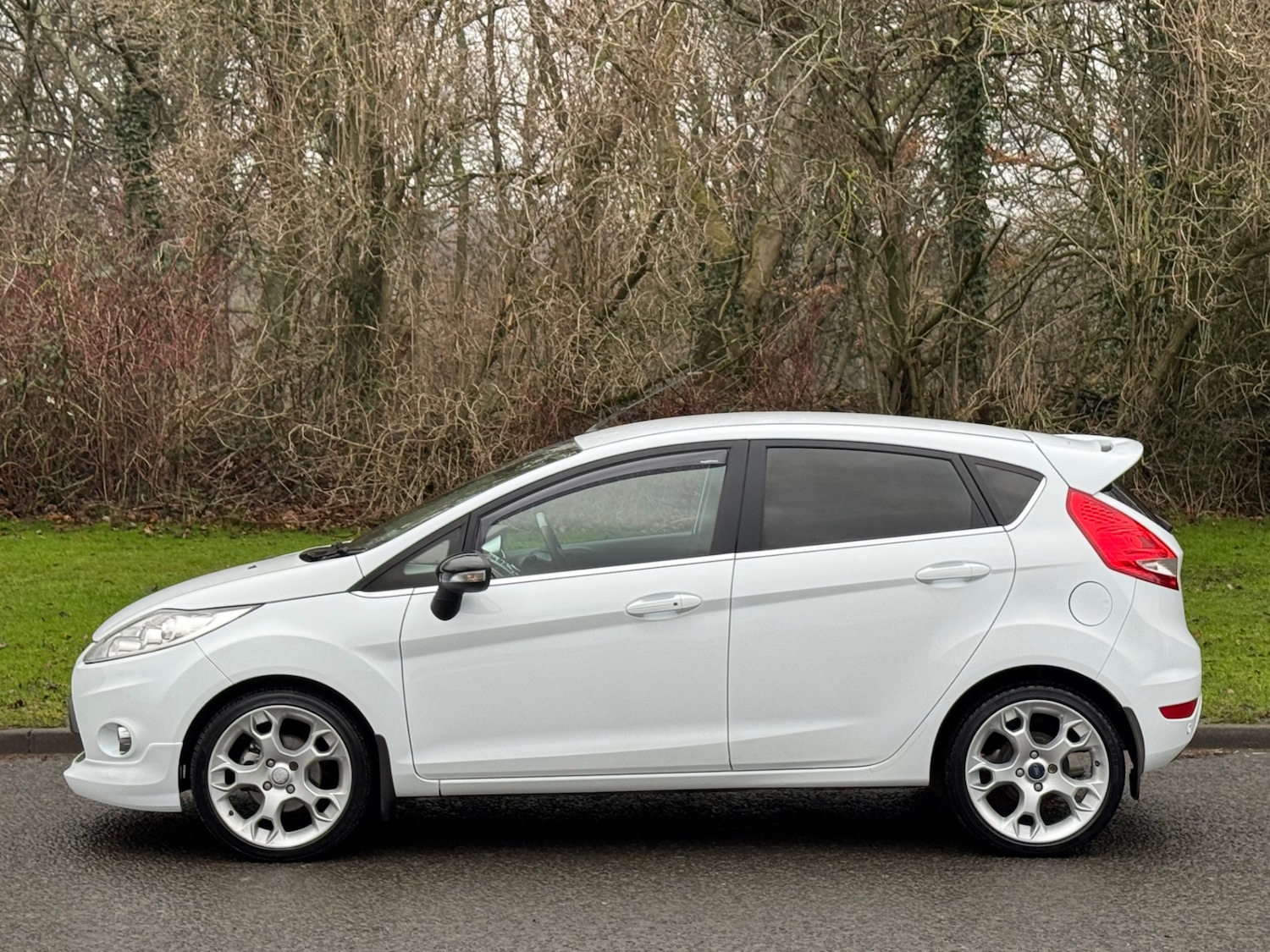 Used Ford Fiesta 2010 for sale - 77421167: Photo 5