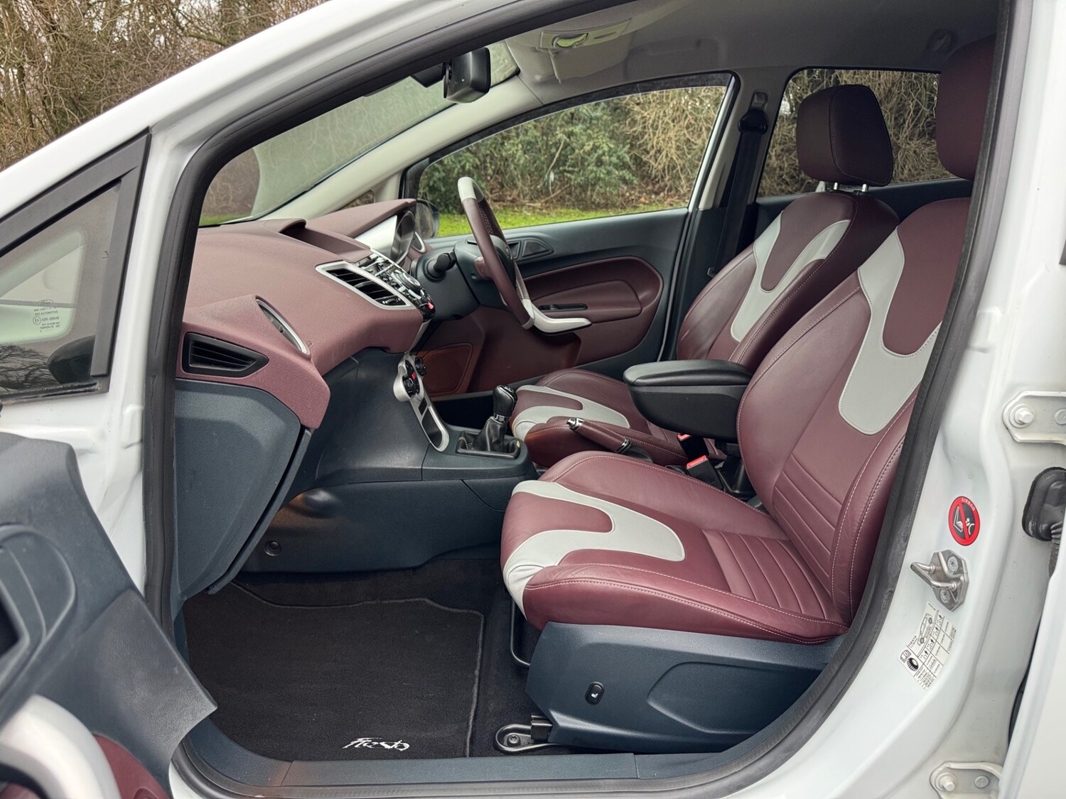 Used Ford Fiesta 2010 for sale - 77421167: Photo 8