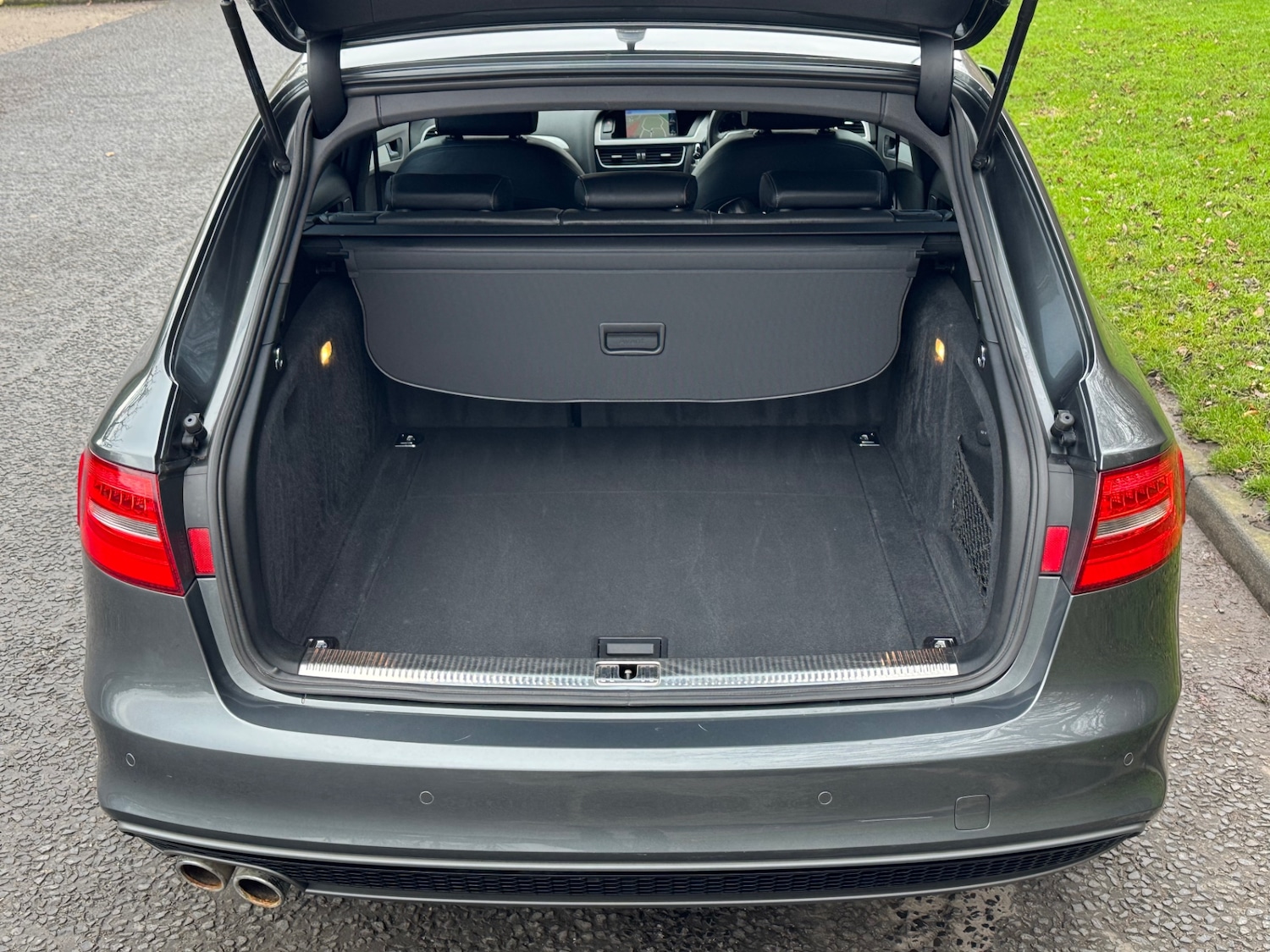 Used Audi A4 2013 for sale - 76982824: Photo 11