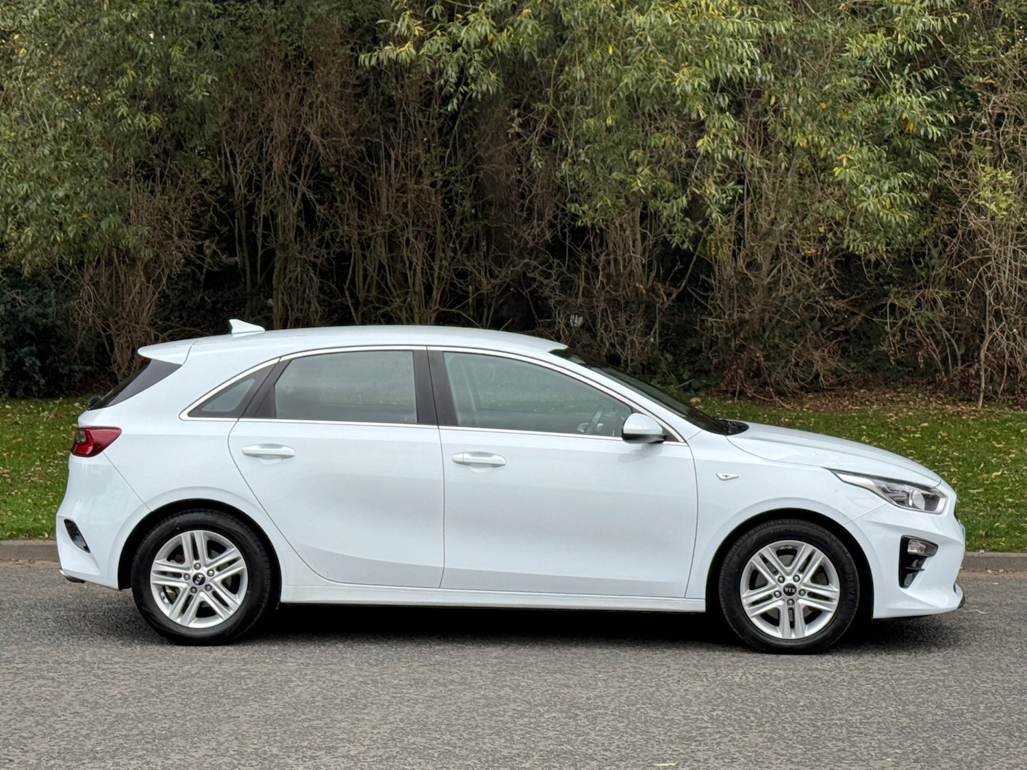 Used Kia Ceed 2019 for sale - 76352690: Photo 2