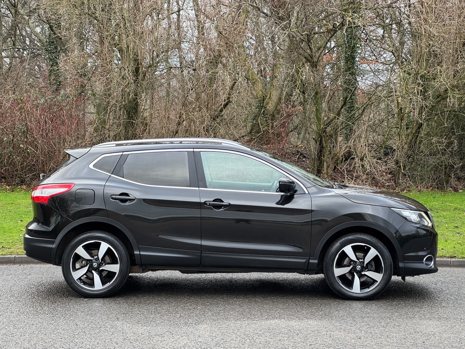 Used Nissan Qashqai 2016 for sale - 77492885: Photo 2