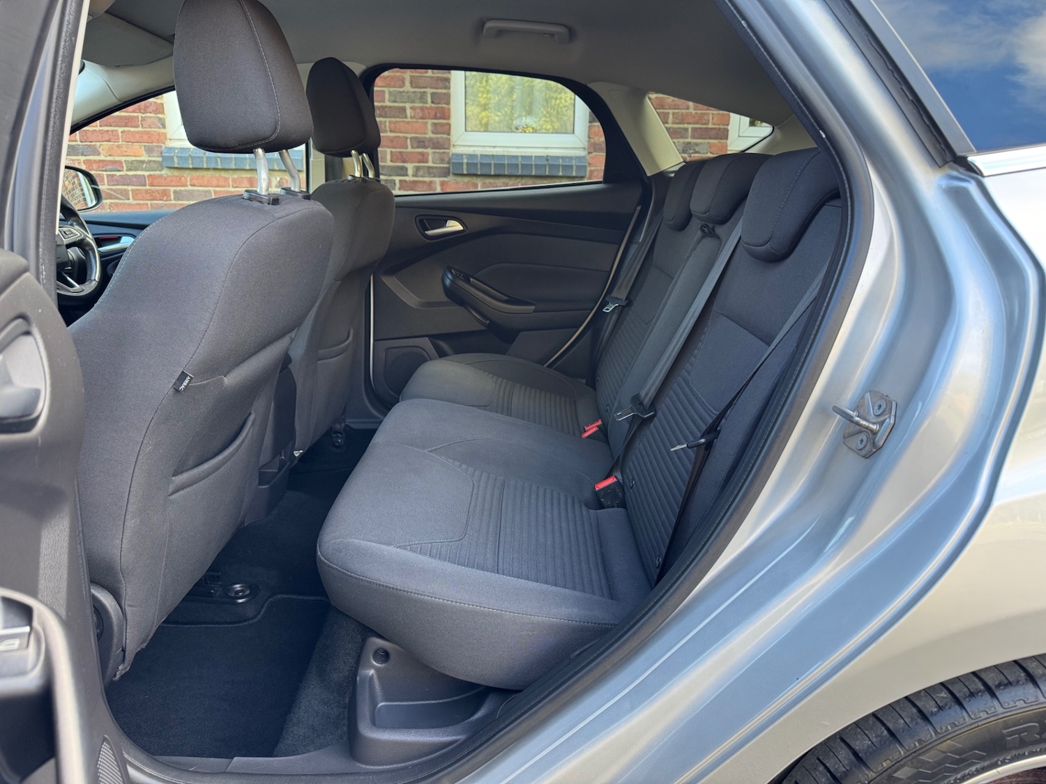 Used Ford Focus 2015 for sale - 76383288: Photo 10