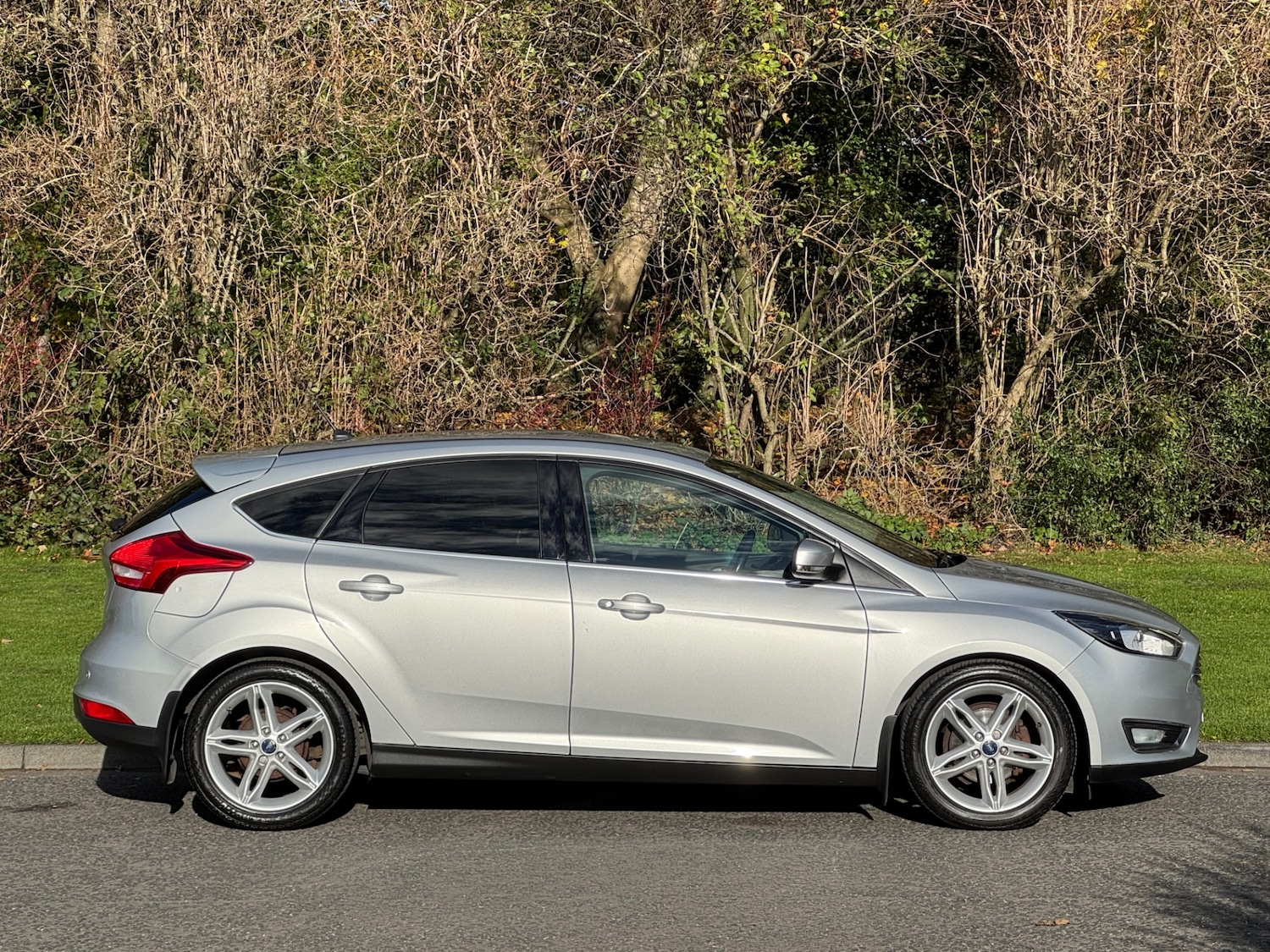 Used Ford Focus 2015 for sale - 76383288: Photo 2