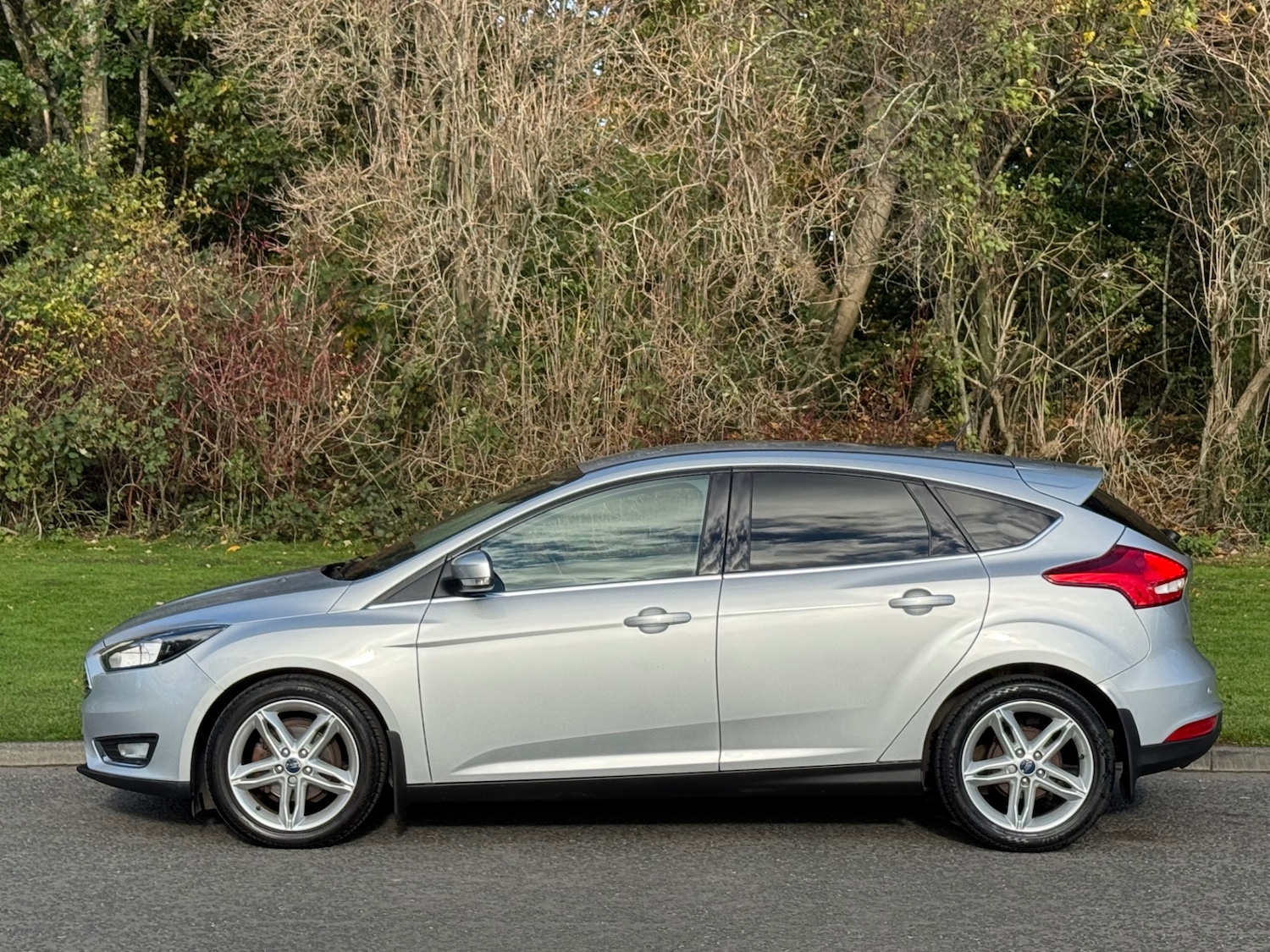 Used Ford Focus 2015 for sale - 76383288: Photo 5