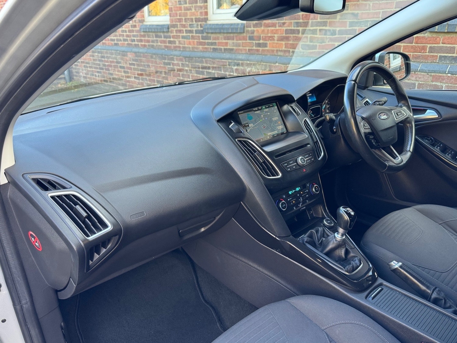 Used Ford Focus 2015 for sale - 76383288: Photo 7