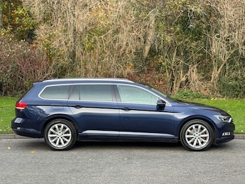 Used Volkswagen Passat 2017 for sale - 76452158: Photo