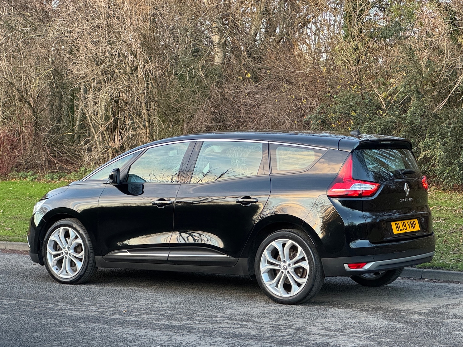 Used Renault Grand Scenic 2019 for sale - 76780529: Photo 6