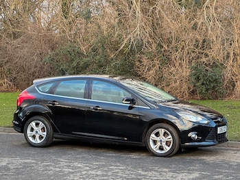 2012 (61) - 1.6 Zetec 5dr
