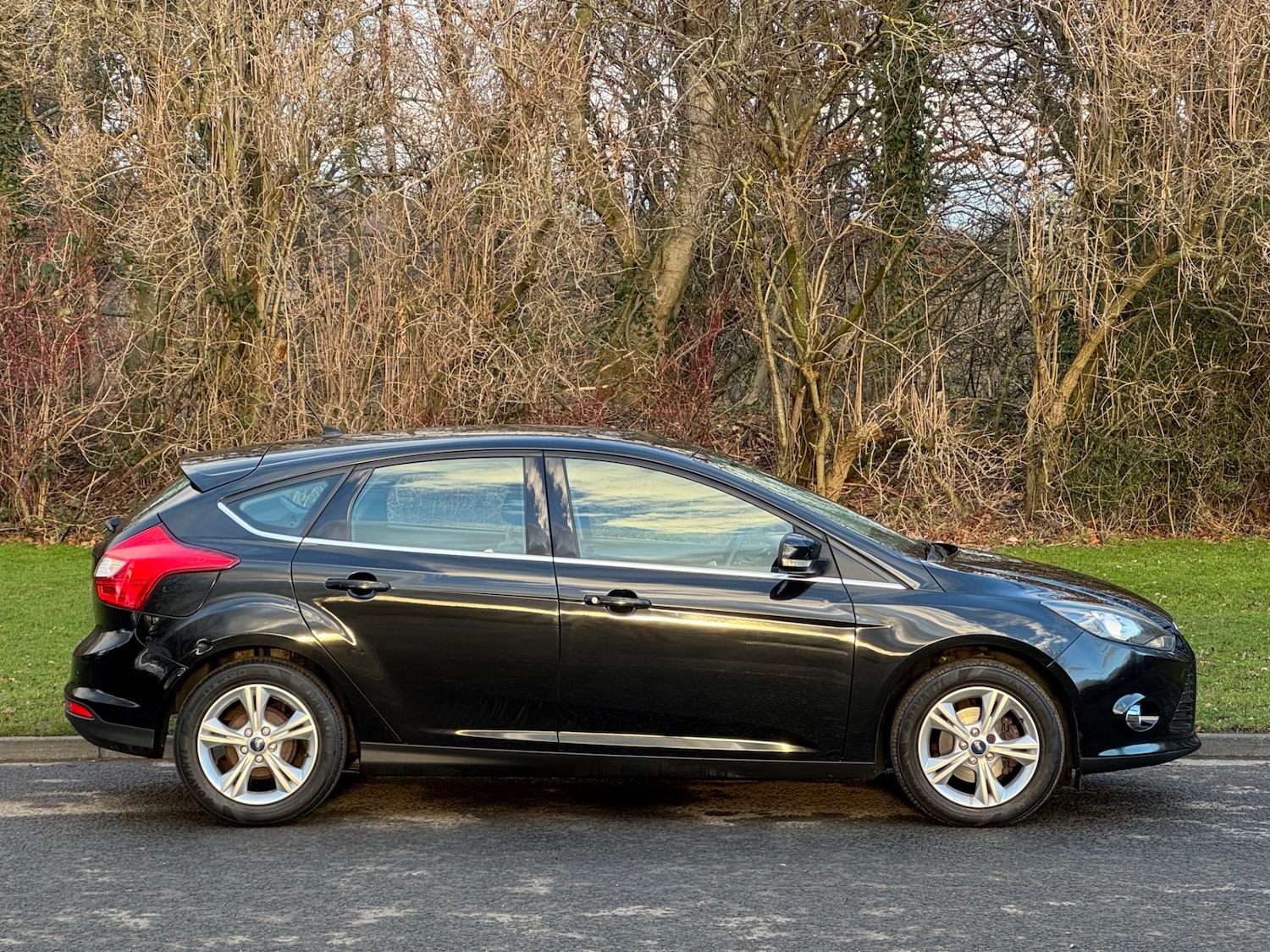 Used Ford Focus 2012 for sale - 77136192: Photo 2