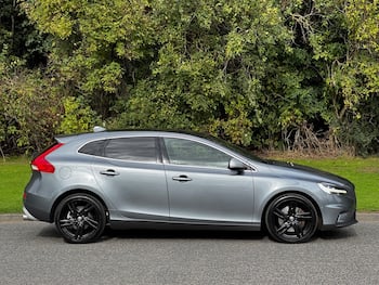 Used Volvo V40 2017 for sale - 79868546: Photo