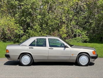 Used Mercedes-Benz 190 1990 for sale - 78389201: Photo