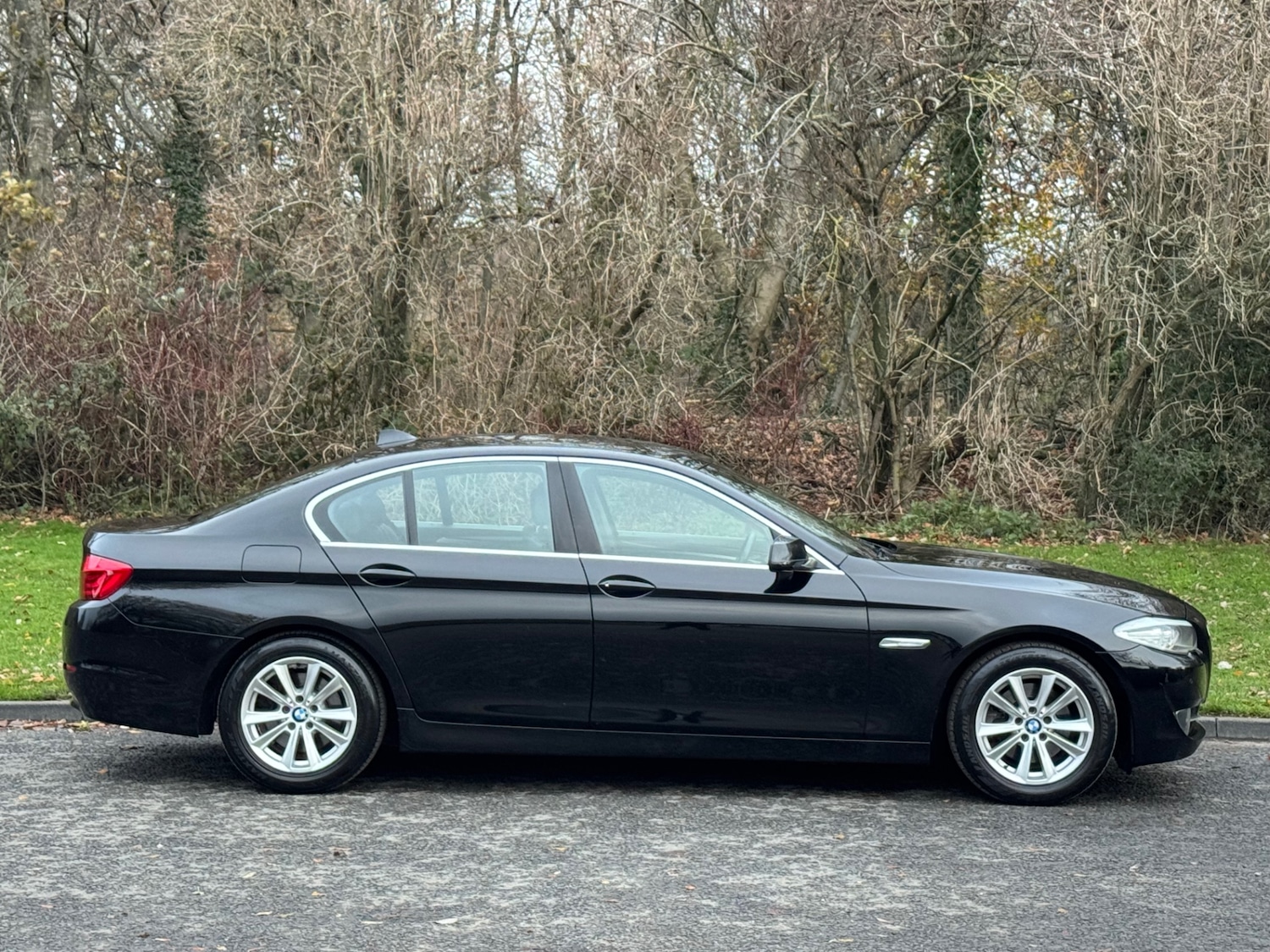 Used BMW 5 Series 2013 for sale - 76722393: Photo 2