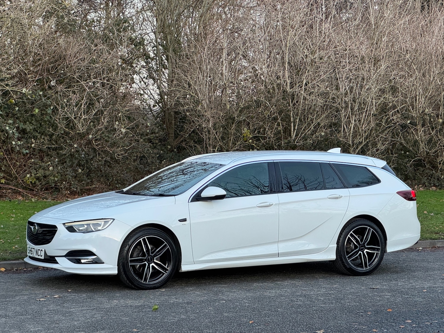 Used Vauxhall Insignia 2017 for sale - 76861684: Photo 4