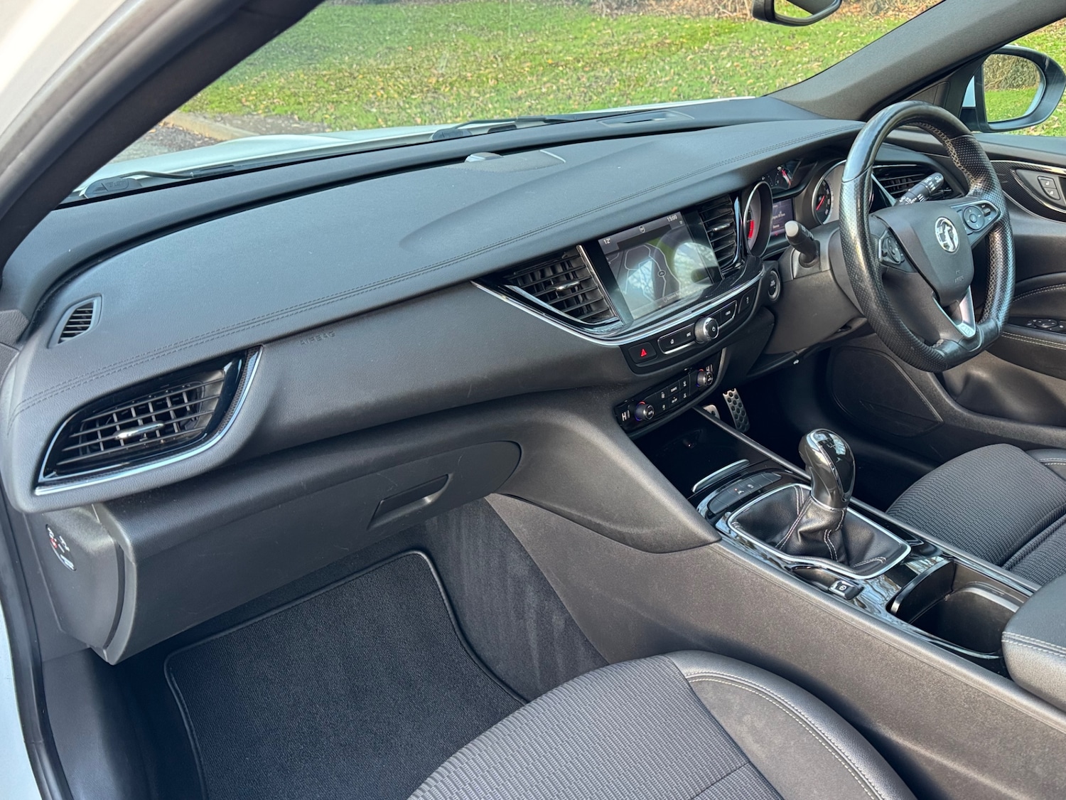 Used Vauxhall Insignia 2017 for sale - 76861684: Photo 7